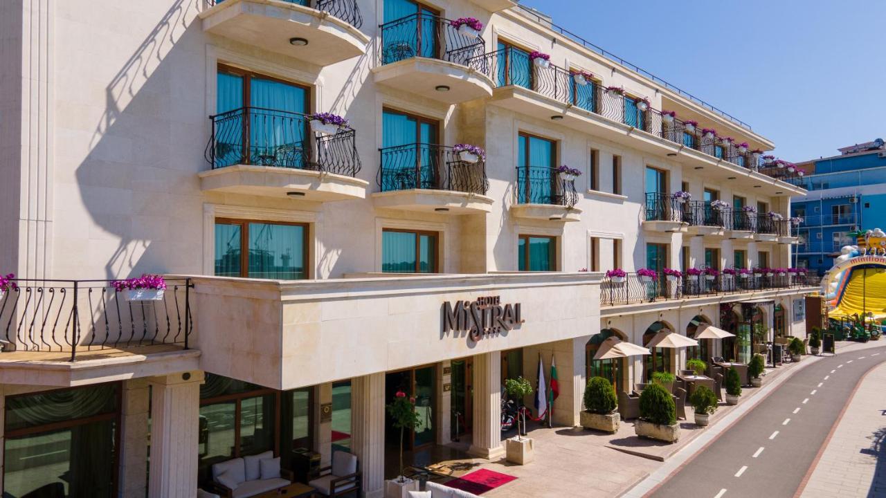Hotel Mistral Balchik Exterior photo